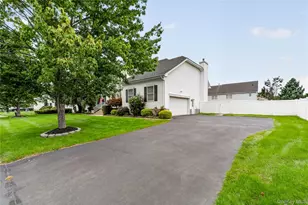 2506 Constitution Way, New Windsor, NY 12553 - Photo 3