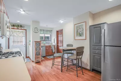 25 Taylor Avenue, Poughkeepsie, NY 12601 - Photo 9
