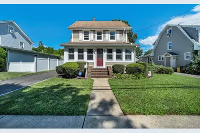 55 McKinley Avenue, Hicksville, NY 11801 - Photo 35