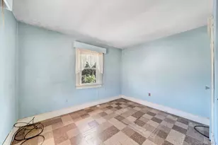 55 Mckinley Ave, Hicksville, NY 11801 - Photo 29