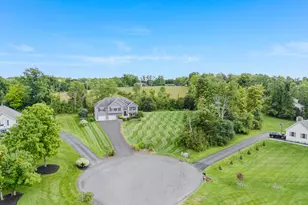 27 Frieda Ln, Poughkeepsie, NY 12603 - Photo 3