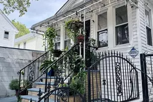 107-11 114th St, Richmond Hill, NY 11419 - Photo 3