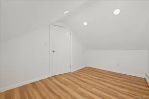 310 West Dr, Copiague, NY 11726 - Photo 25
