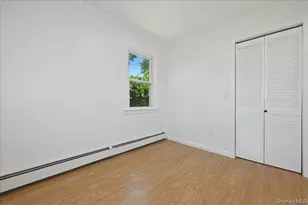 310 West Dr, Copiague, NY 11726 - Photo 21