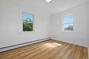 310 West Dr, Copiague, NY 11726 - Photo 15