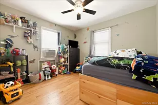 81 Franklin St, Elmont, NY 11003 - Photo 13