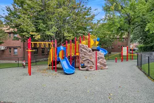 245-71 62nd Ave, Little Neck, NY 11362 - Photo 11