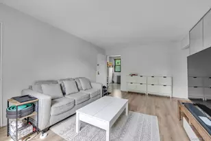 245-71 62nd Ave, Little Neck, NY 11362 - Photo 5