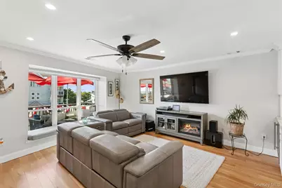 94 Pacific Boulevard, Long Beach, NY 11561 - Photo 11