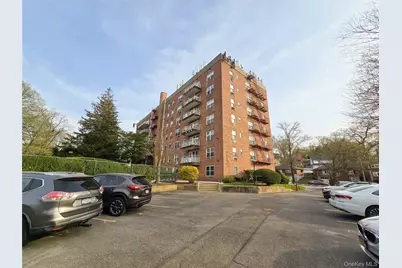 47-27 Little Neck Parkway #L-2, Little Neck, NY 11362 - Photo 13