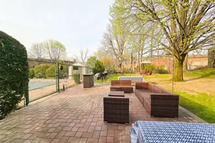 47-27 Little Neck Pkwy, Little Neck, NY 11362 - Photo 19