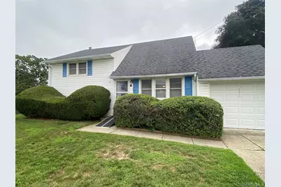 85 Stellenwerf Avenue, Islip Terrace, NY 11752 - Photo 1