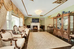 18 Addison Ln, Greenvale, NY 11548 - Photo 9