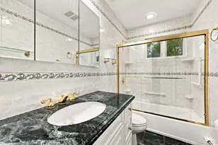 86 39th St, Islip, NY 11751 - Photo 19
