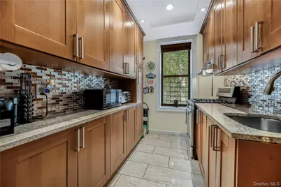 758 Brady Avenue #112, Bronx, NY 10462 - Photo 7