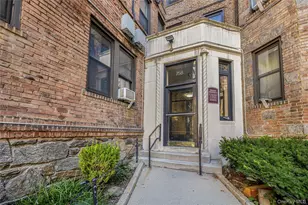 758 Brady Ave, Bronx, NY 10462 - Photo 5