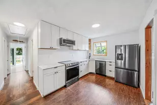 24 Trafalgar Dr, Shirley, NY 11967 - Photo 7