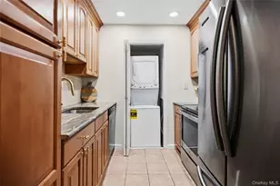 36 Richmond Blvd, Ronkonkoma, NY 11779 - Photo 13