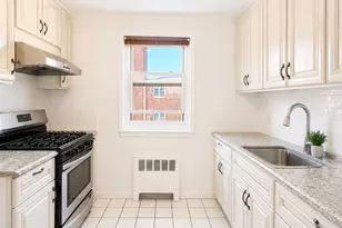 152-47 Jewel Ave, Flushing, NY 11367 - Photo 5