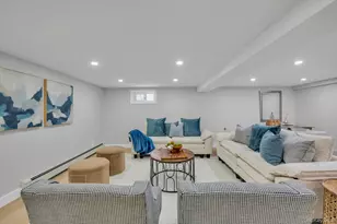 109 Nassau Dr, Albertson, NY 11507 - Photo 17