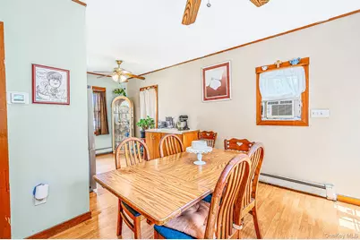 14 Richard Avenue, Islip Terrace, NY 11752 - Photo 17