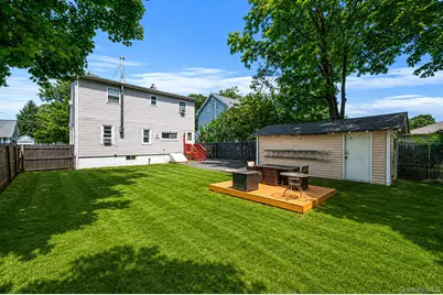 14 Richard Avenue, Islip Terrace, NY 11752 - Photo 7