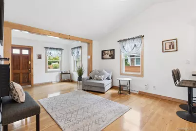 34 W End Avenue, East Quogue, NY 11942 - Photo 15