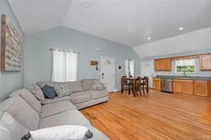 393 West End Ave, Shirley, NY 11967 - Photo 5