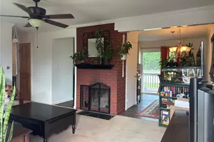 92 Vanburen St, Freeport, NY 11520 - Photo 3