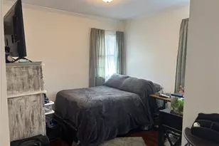 92 Vanburen St, Freeport, NY 11520 - Photo 9