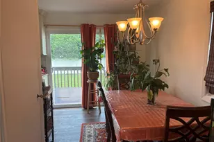92 Vanburen St, Freeport, NY 11520 - Photo 5