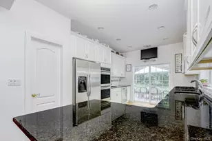 22 Westminster Way, Pomona, NY 10970 - Photo 9