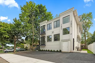 30 E Castle Avenue #101, Spring Valley, NY 10977 - Photo 3