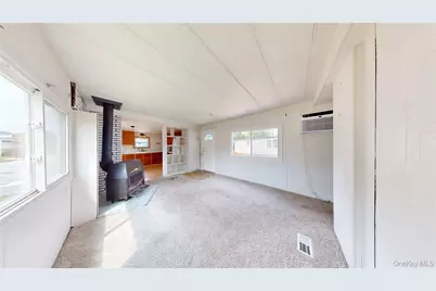 39 Valley Forge Drive, Bohemia, NY 11716 - Photo 5