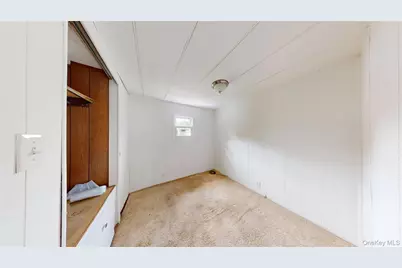 39 Valley Forge Drive, Bohemia, NY 11716 - Photo 13