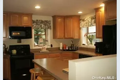 15 Garfield Street, Northport, NY 11768 - Photo 3