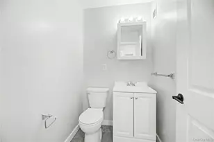 671 Bronx River Rd, Yonkers, NY 10704 - Photo 11