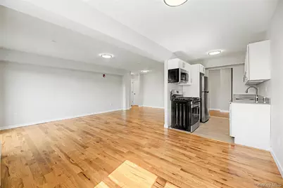 671 Bronx River Road #6k, Yonkers, NY 10704 - Photo 7