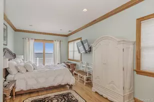 672 Dune Rd, Westhampton Beach, NY 11978 - Photo 31