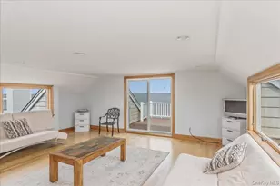 672 Dune Rd, Westhampton Beach, NY 11978 - Photo 33