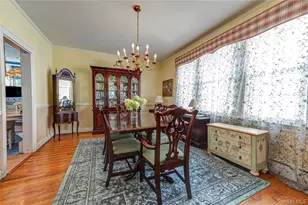 533 Marcellus Rd, Williston Park, NY 11596 - Photo 9