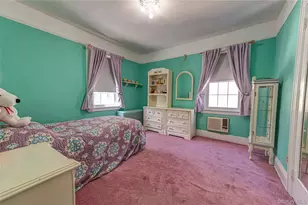 533 Marcellus Rd, Williston Park, NY 11596 - Photo 17