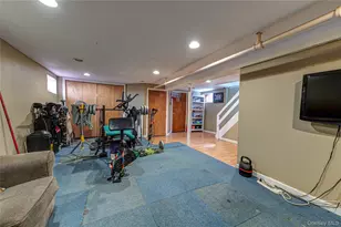 533 Marcellus Rd, Williston Park, NY 11596 - Photo 21