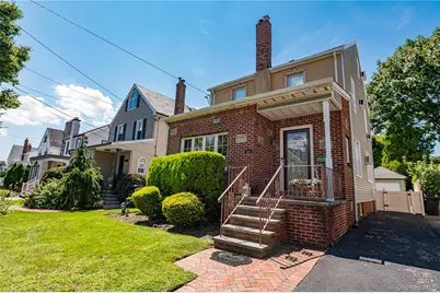 533 Marcellus Road, Williston Park, NY 11596 - Photo 1