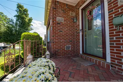 533 Marcellus Road, Williston Park, NY 11596 - Photo 3