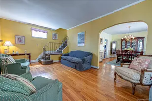 533 Marcellus Rd, Williston Park, NY 11596 - Photo 5