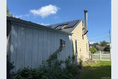 4 Sandy Court, Deer Park, NY 11729 - Photo 7