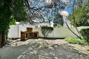 204 Franklin St, Massapequa Park, NY 11762 - Photo 33