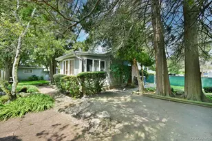 204 Franklin St, Massapequa Park, NY 11762 - Photo 31