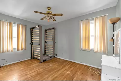 11721 Francis Lewis Boulevard, Cambria Heights, NY 11411 - Photo 9